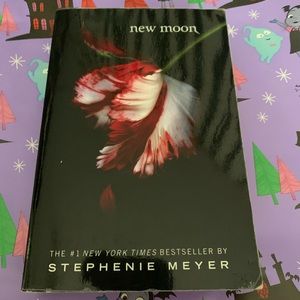 Soft cover Twilight New Moon book
